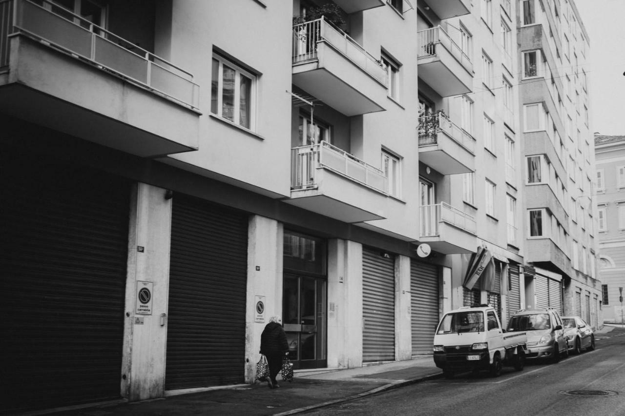 Апартаменти La Boutique Del Vento - Esclusivo In Pieno Centro Трієст Екстер'єр фото
